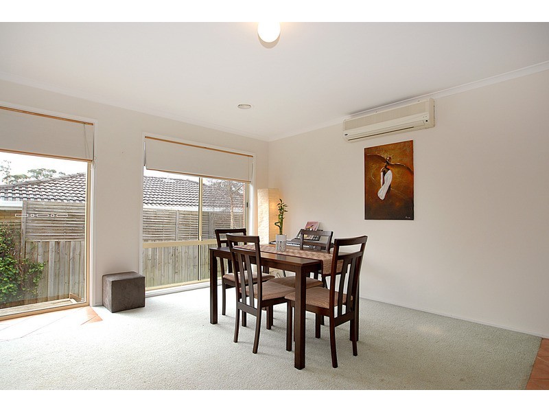 2/7 Simpson Road, Ferntree Gully VIC 3156
