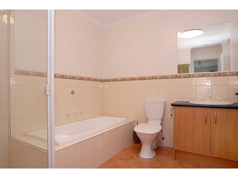 2/7 Simpson Road, Ferntree Gully VIC 3156