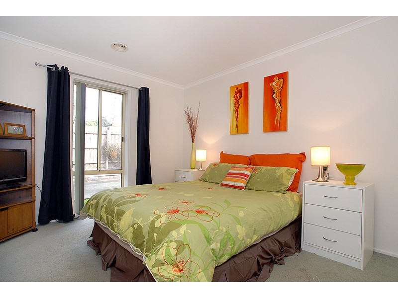 2/7 Simpson Road, Ferntree Gully VIC 3156
