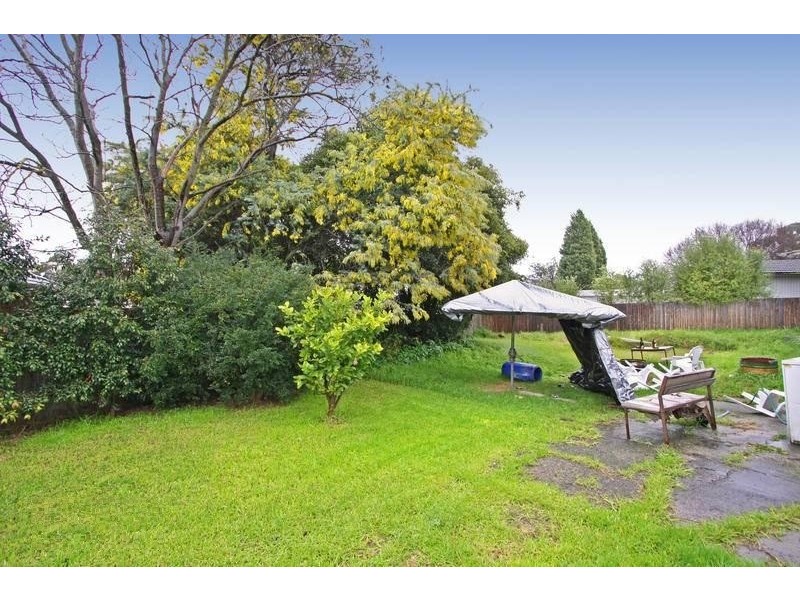 6 Norma Crescent South, Knoxfield VIC 3180