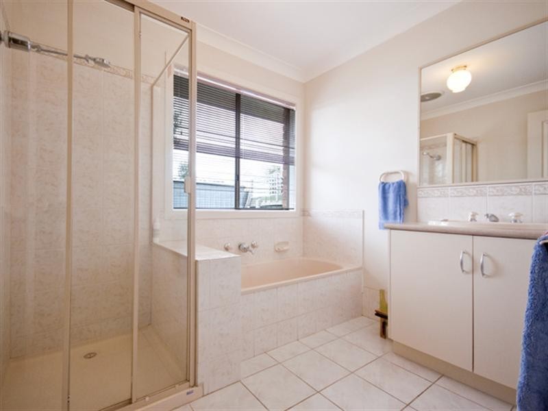 10 Alida Court, Ferntree Gully VIC 3156