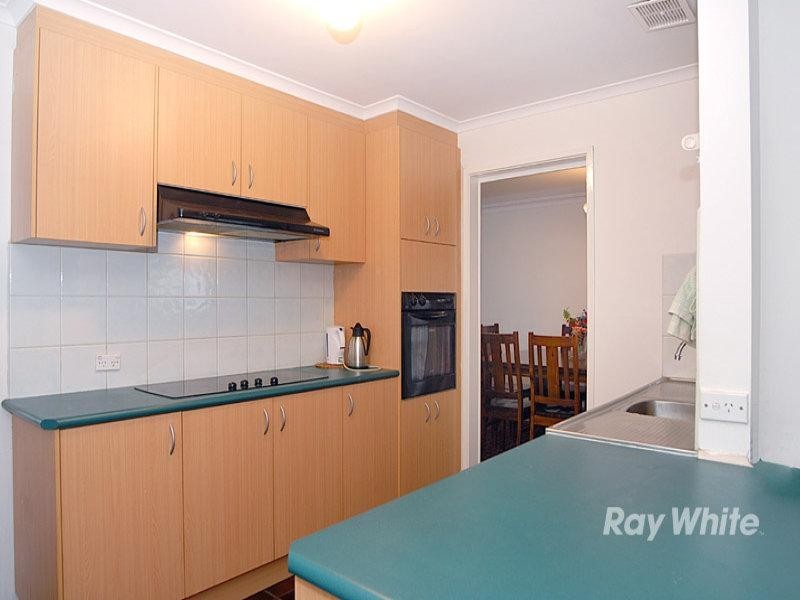 3 Howson Close, Endeavour Hills VIC 3802