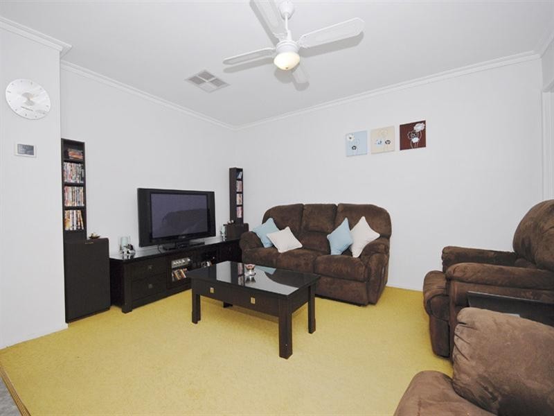 2/2 Ronald Crescent, Boronia VIC 3155