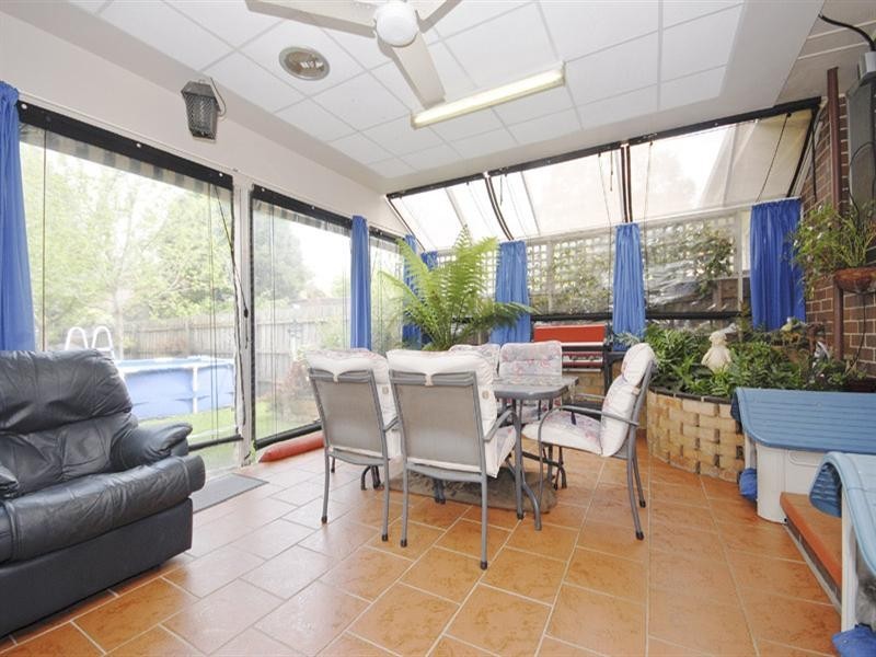 2/2 Ronald Crescent, Boronia VIC 3155