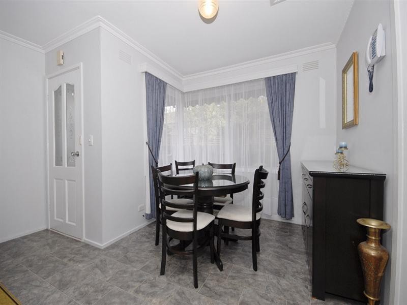 2/2 Ronald Crescent, Boronia VIC 3155