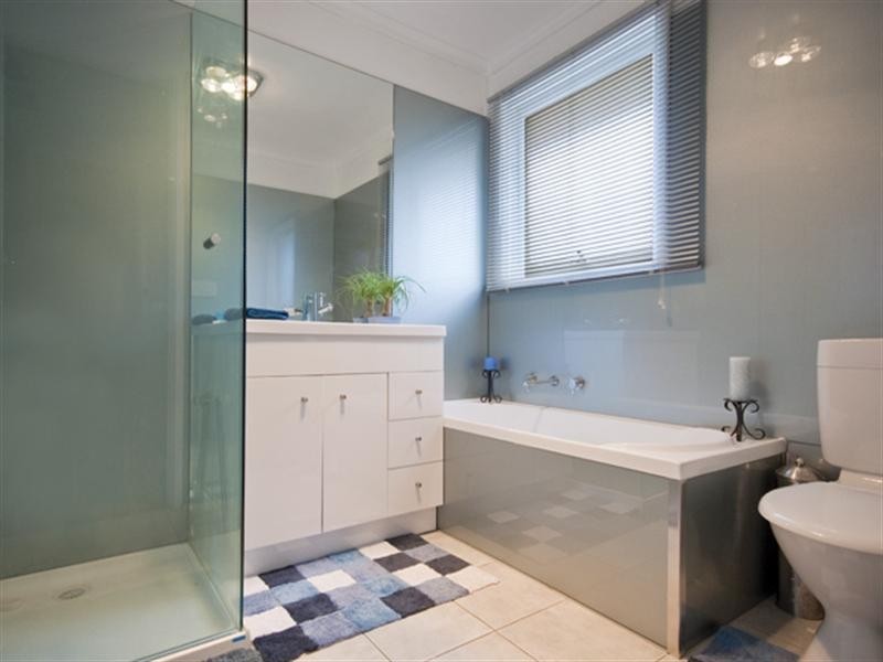 21 Zachary Hicks Crescent, Endeavour Hills VIC 3802