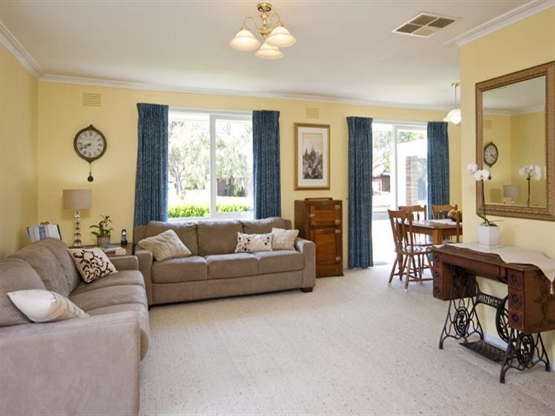 289 Windermere Drive, Ferntree Gully VIC 3156