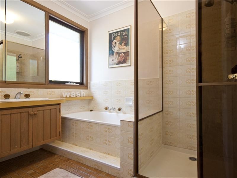 289 Windermere Drive, Ferntree Gully VIC 3156