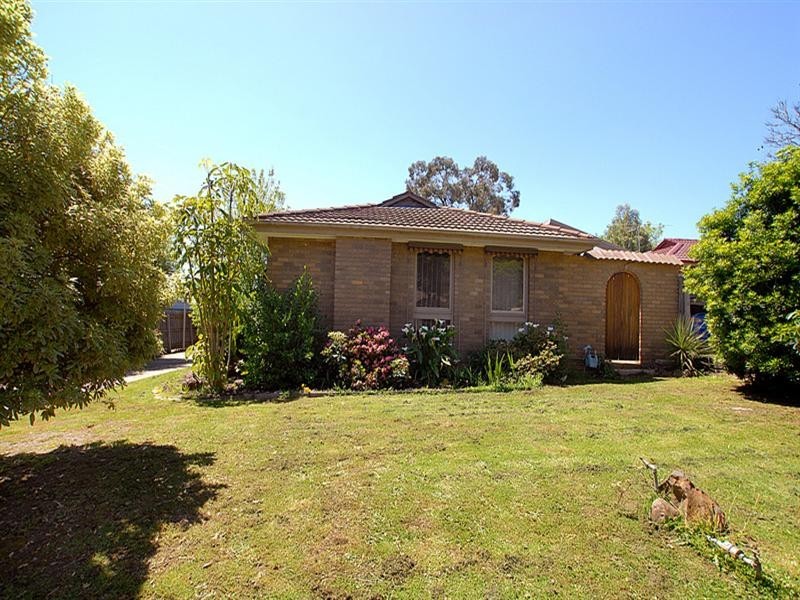 11 Karabil Close, Scoresby VIC 3179