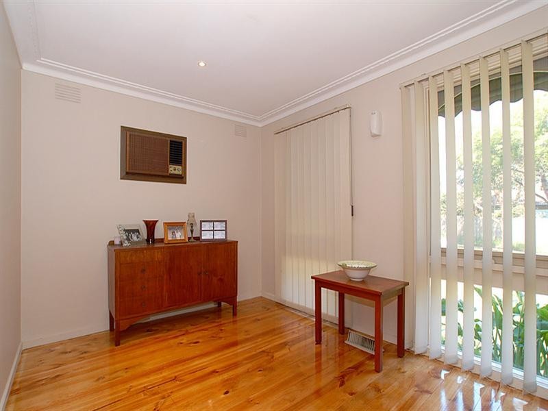 11 Karabil Close, Scoresby VIC 3179