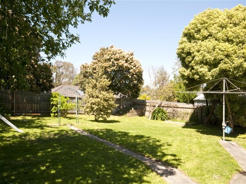 44 Johnson Drive, Ferntree Gully VIC 3156