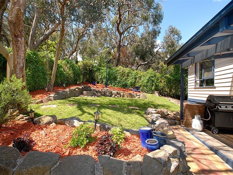 5 Fern Road, Upper Ferntree Gully VIC 3156