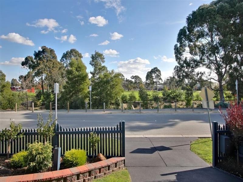32 Forest Oak Drive, Upper Ferntree Gully VIC 3156