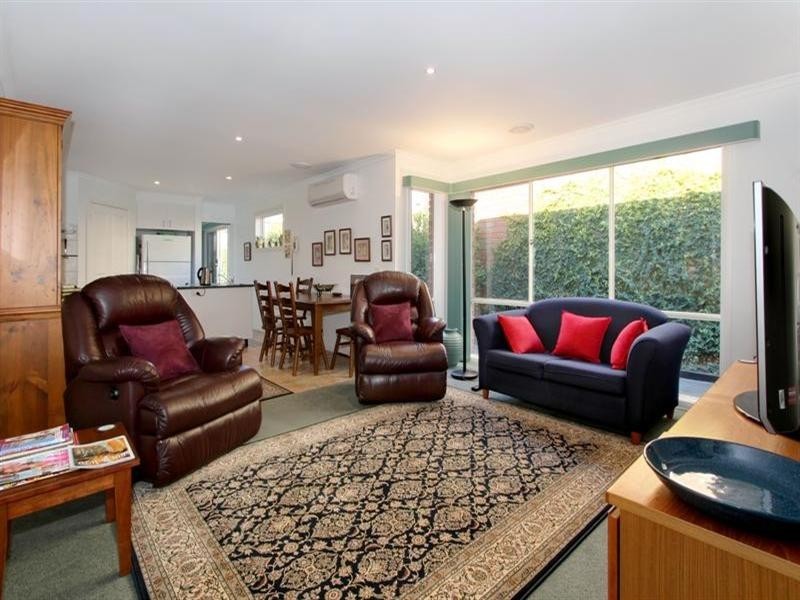 32 Forest Oak Drive, Upper Ferntree Gully VIC 3156