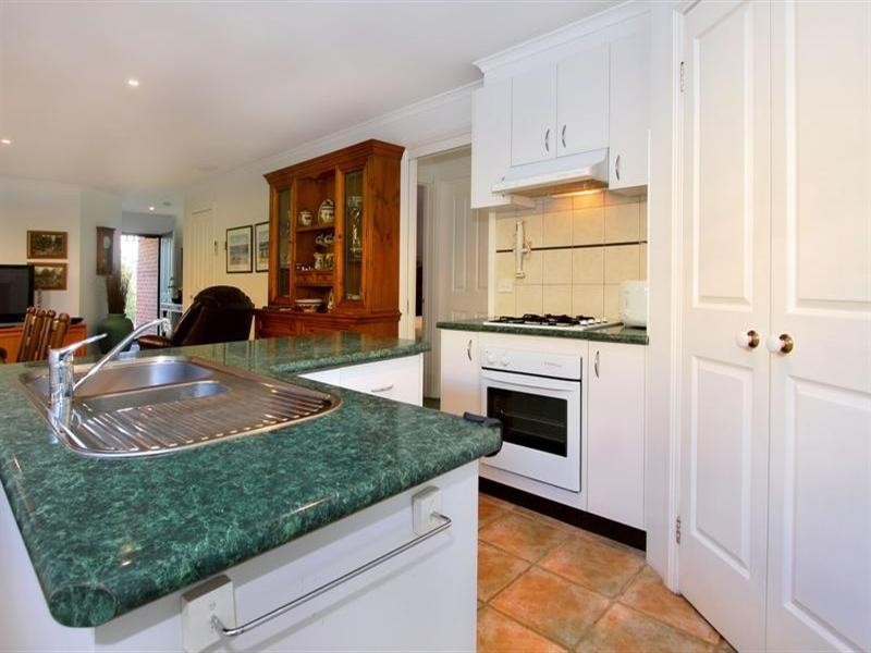 32 Forest Oak Drive, Upper Ferntree Gully VIC 3156