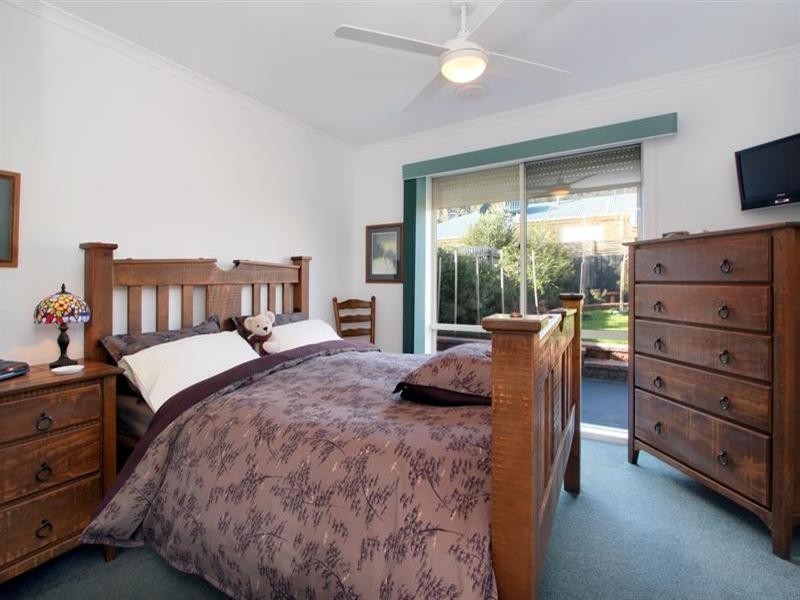 32 Forest Oak Drive, Upper Ferntree Gully VIC 3156