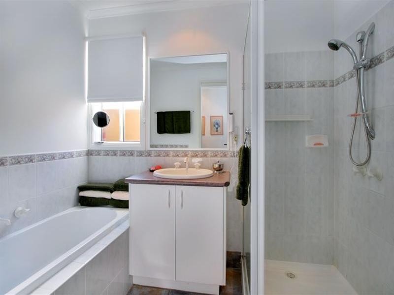 32 Forest Oak Drive, Upper Ferntree Gully VIC 3156