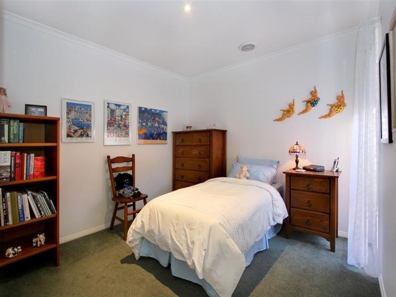 32 Forest Oak Drive, Upper Ferntree Gully VIC 3156