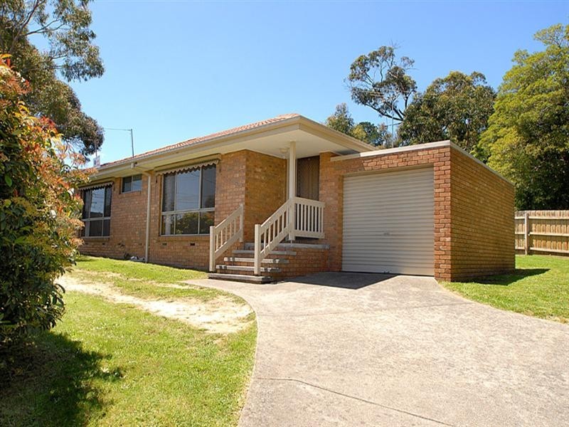 2/96 Forest Road, Ferntree Gully VIC 3156