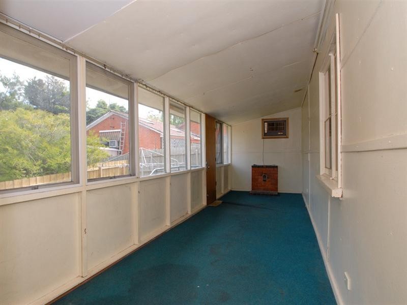 17 Selman Avenue, Ferntree Gully VIC 3156