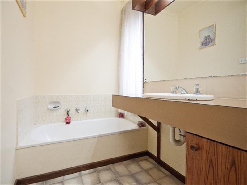 143 Burke Road, Ferntree Gully VIC 3156