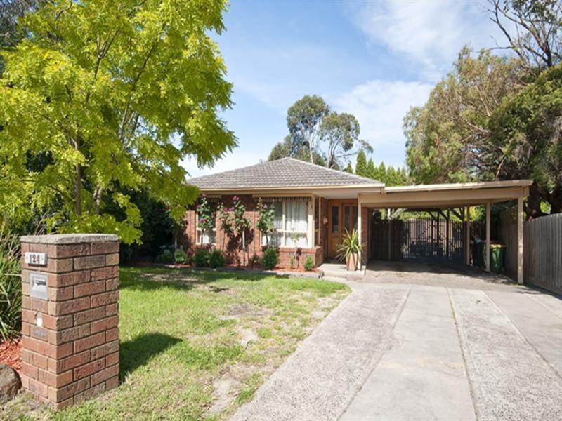 124 Berrabri Drive, Scoresby VIC 3179
