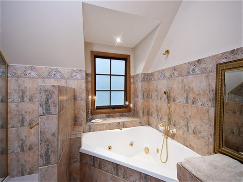 57 Bayview Road, Belgrave VIC 3160