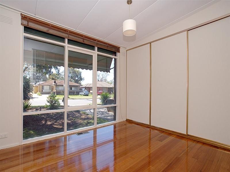 53 Frudal Crescent, Knoxfield VIC 3180