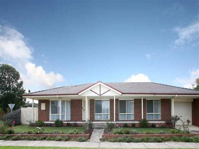 19 Ashton Road, Ferntree Gully VIC 3156