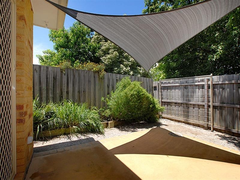 2/77 Dobson Street, Ferntree Gully VIC 3156