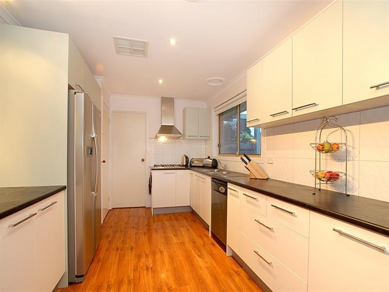 1 Morvan Court, Ferntree Gully VIC 3156