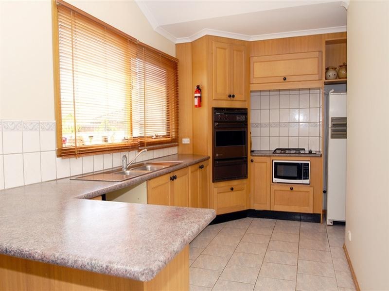 1 Tulip Crescent, Boronia VIC 3155