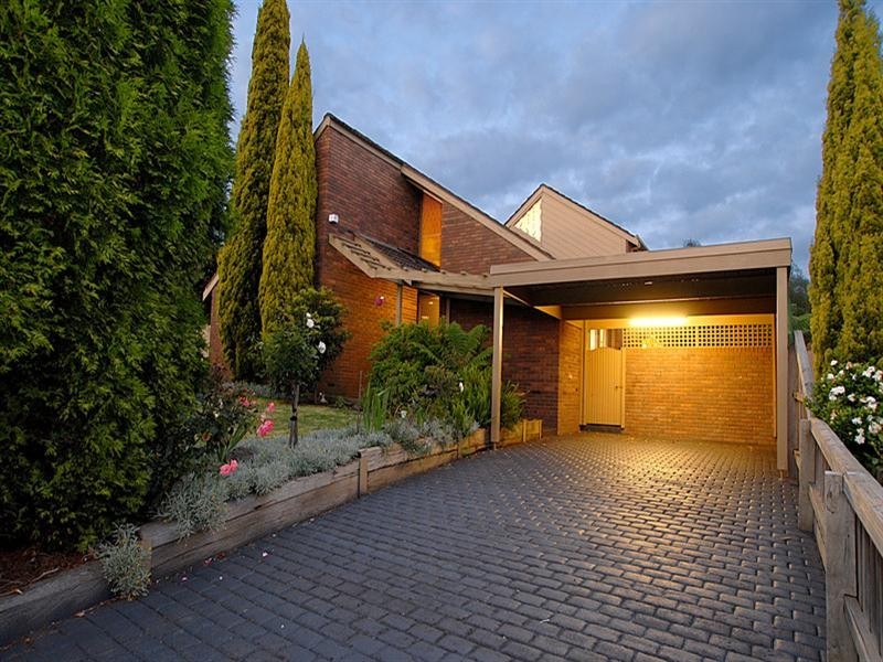 14 Tanderra Crescent, Wantirna VIC 3152
