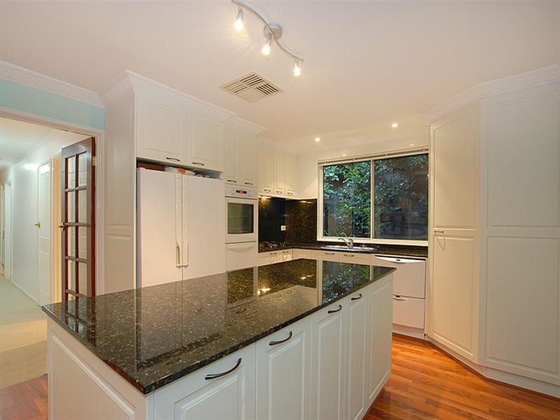 14 Tanderra Crescent, Wantirna VIC 3152