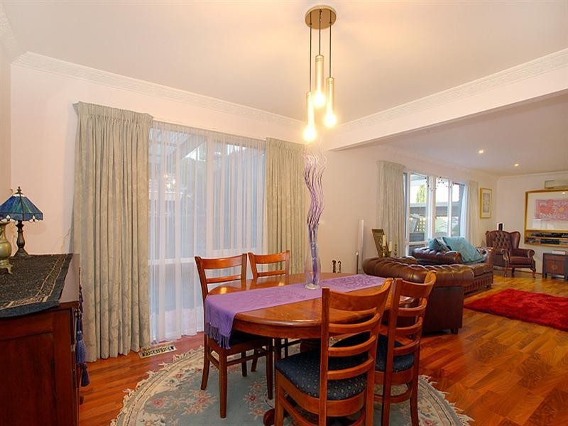 14 Tanderra Crescent, Wantirna VIC 3152