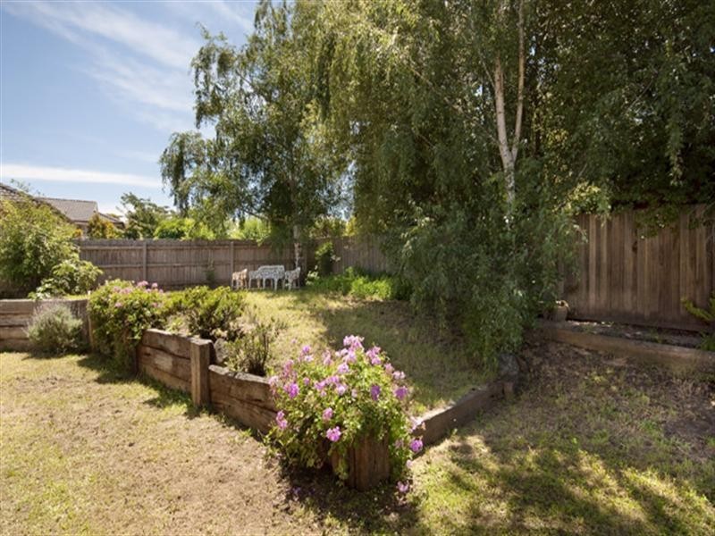 9 Markhill Place, Knoxfield VIC 3180