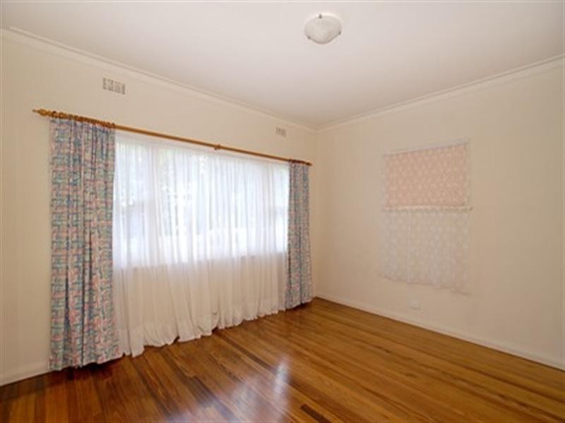 17 Templeton Street, Wantirna VIC 3152