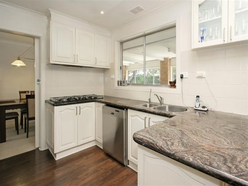 27 Moira Avenue, Ferntree Gully VIC 3156