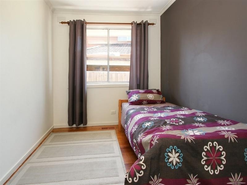 27 Moira Avenue, Ferntree Gully VIC 3156