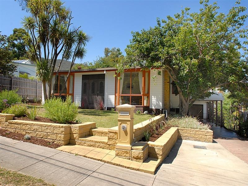 30 Olivebank Road, Ferntree Gully VIC 3156