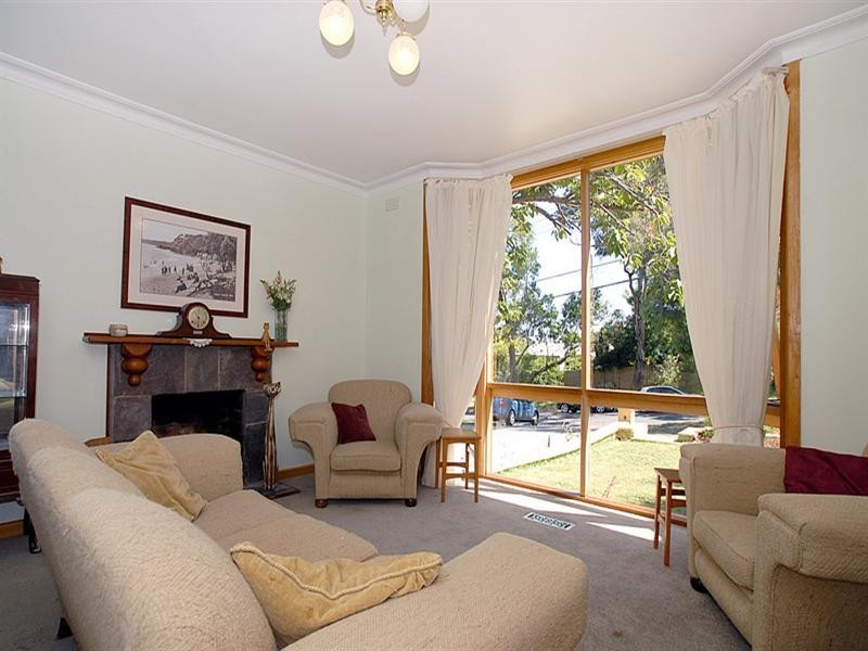 30 Olivebank Road, Ferntree Gully VIC 3156