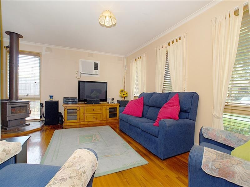 281 Windermere Drive, Ferntree Gully VIC 3156