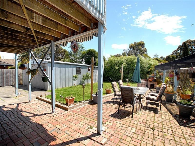 281 Windermere Drive, Ferntree Gully VIC 3156