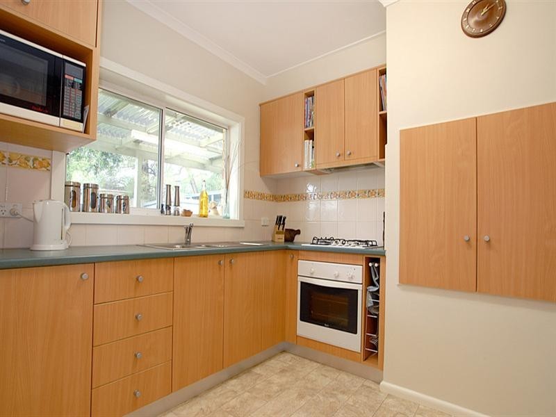 17 Devenish Road, Boronia VIC 3155