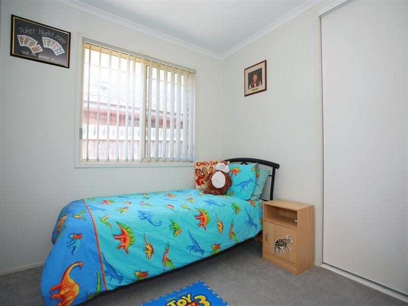 43 Bates Street, Cranbourne West VIC 3977