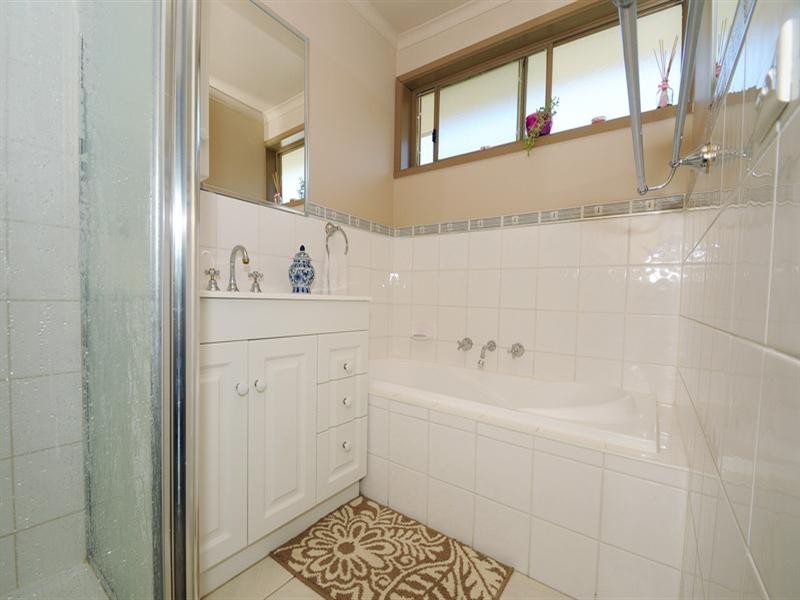 1/36 King Parade, Knoxfield VIC 3180