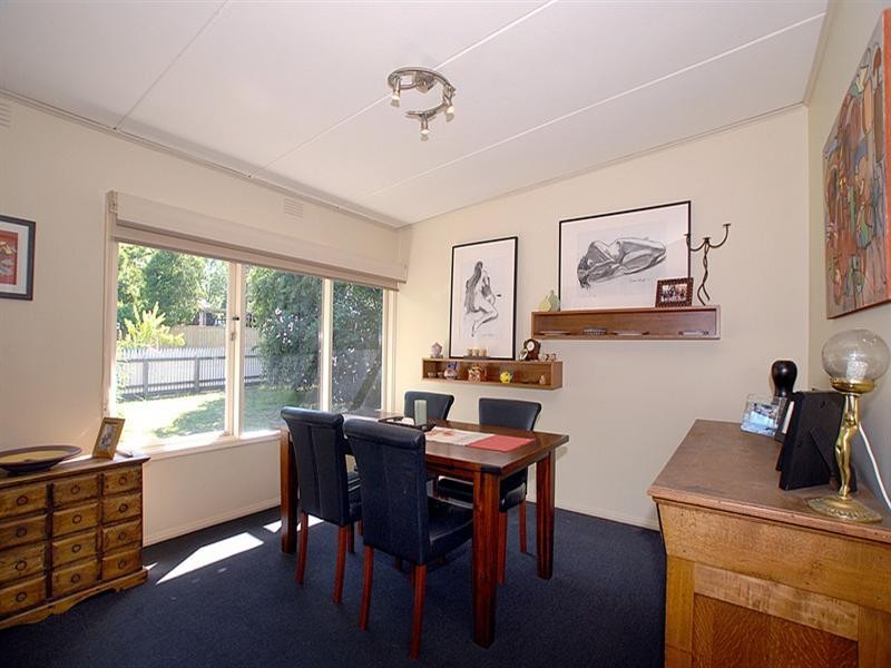 80 Loretto Avenue, Ferntree Gully VIC 3156