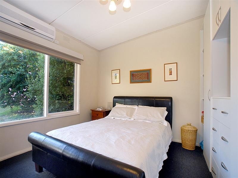 80 Loretto Avenue, Ferntree Gully VIC 3156