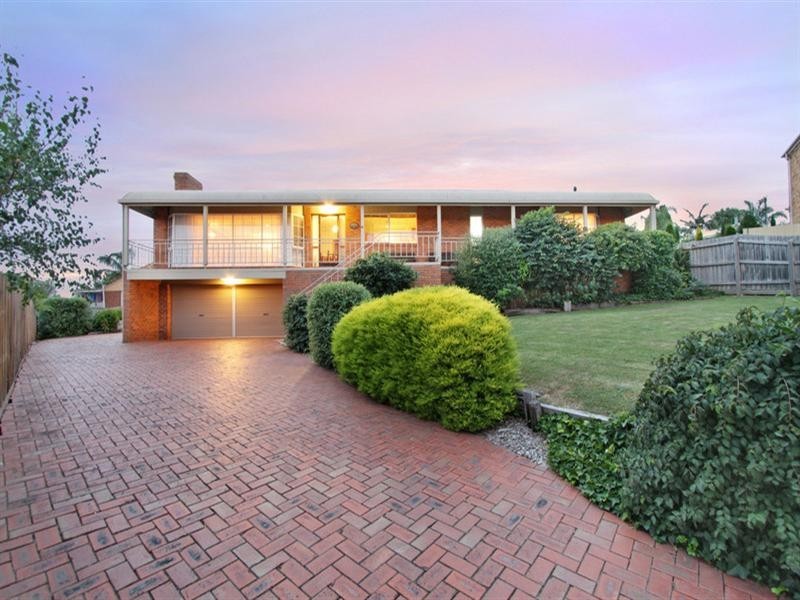 4 Coowarra Court, Ferntree Gully VIC 3156