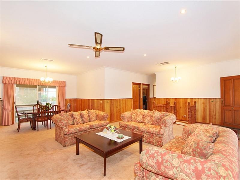 4 Coowarra Court, Ferntree Gully VIC 3156